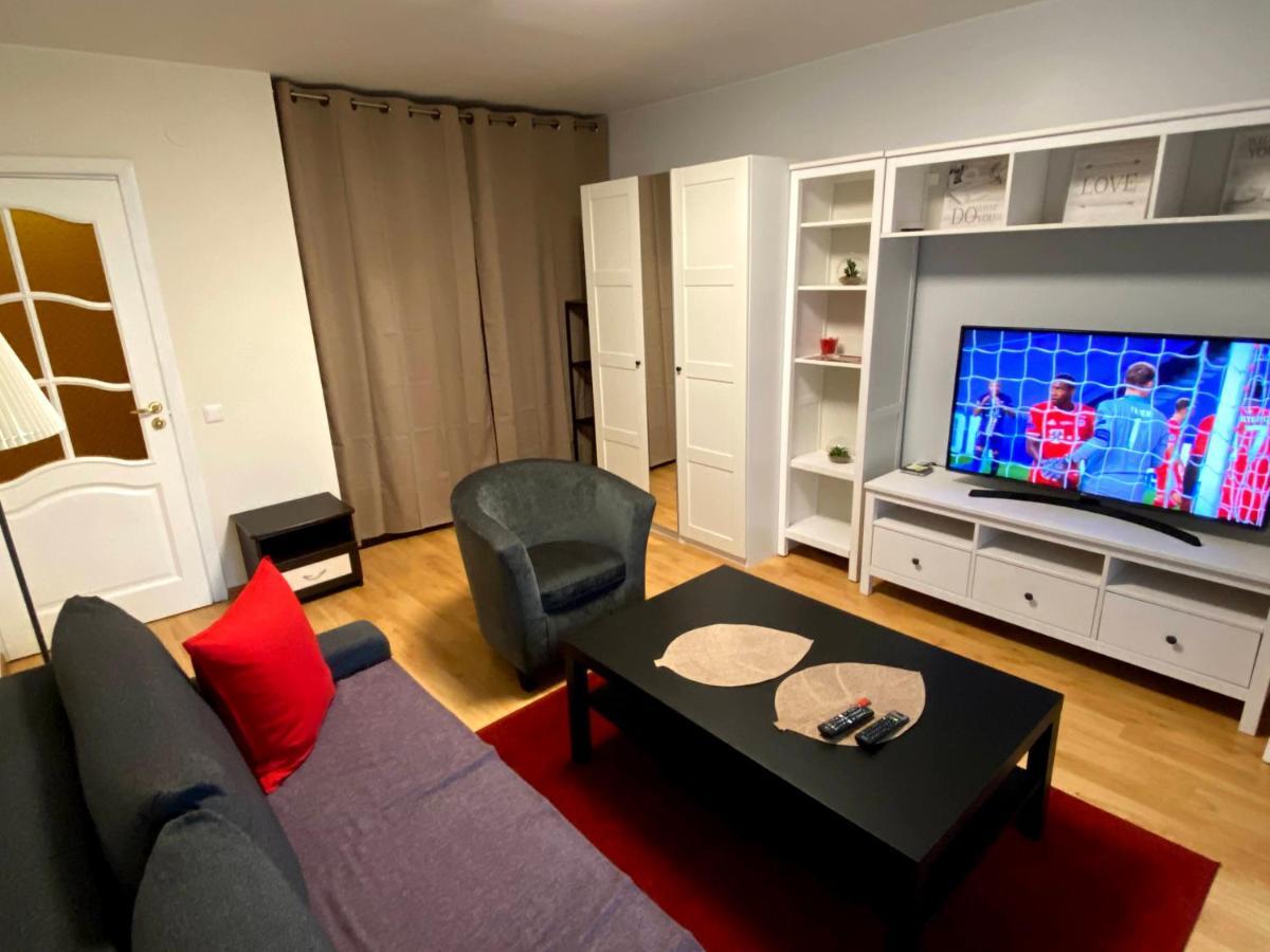 Your Home - Central Studio Apartment, Balcony, Parking & Self Check-In วิลนีอุส ภายนอก รูปภาพ